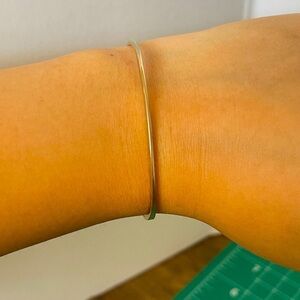 Vintage Avon cuff gold tone bracelet